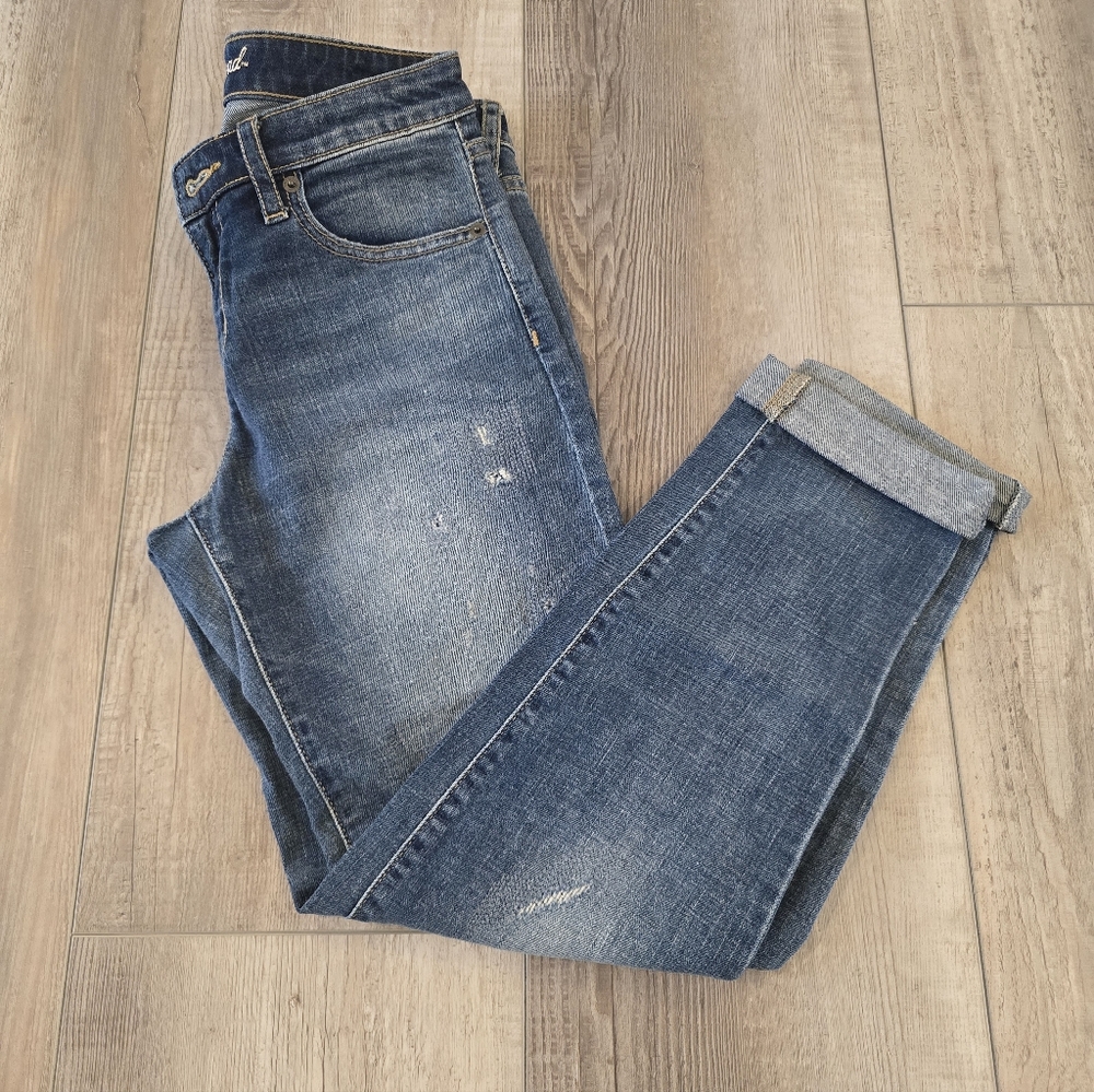 Universal Threads Mid-rise Crop Jeans